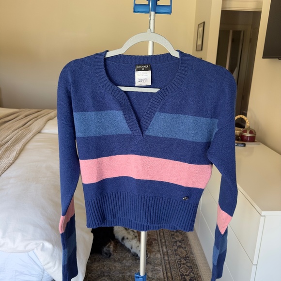 Chanel 2013 Cashmere V-Neck Cropped Sweater – Blue & Pink Striped – Size 40 - Picture 1 of 7